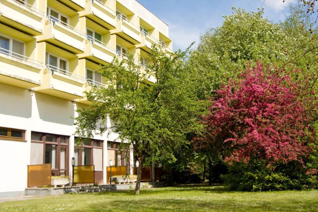 Club Aliga Retro Resort Balatonvilágos Quarto foto